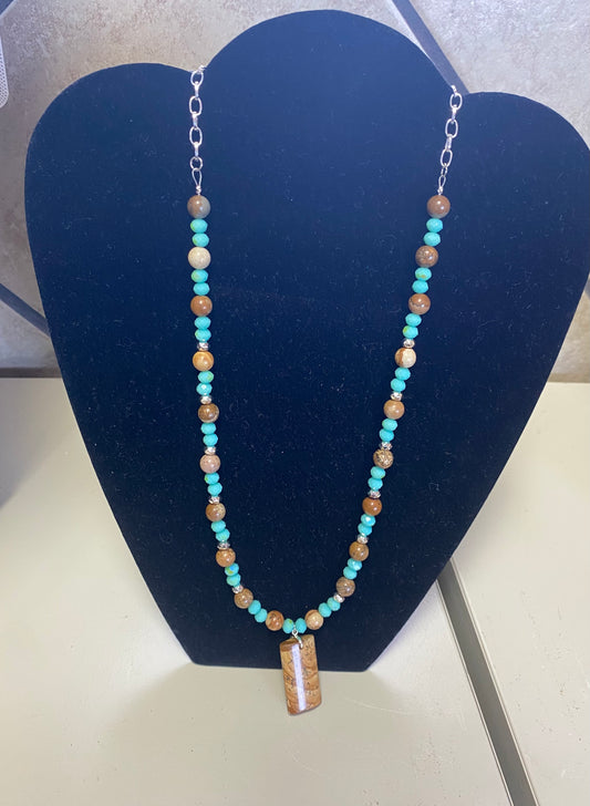 Beaded necklace