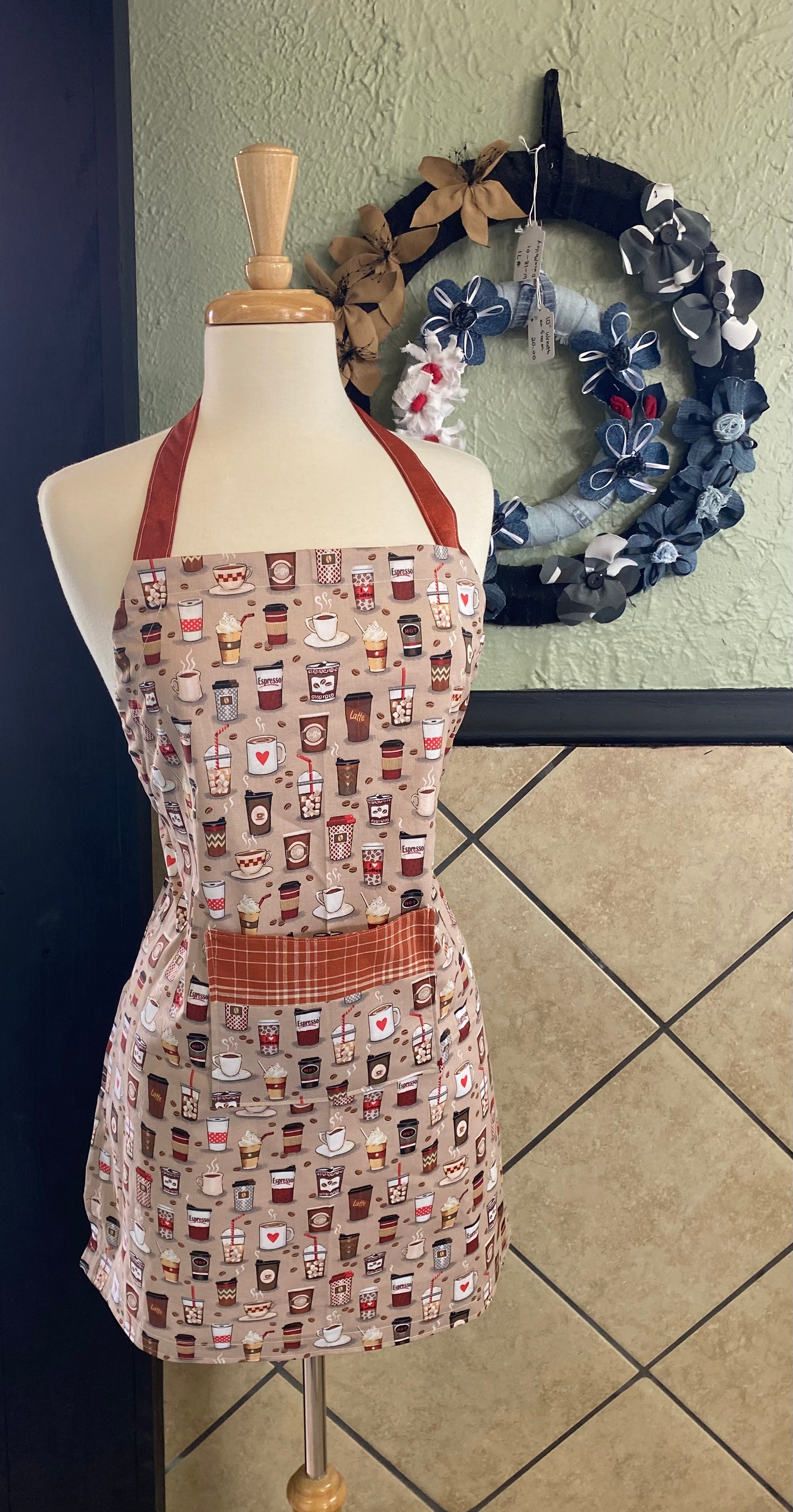 Handmade adjustable apron